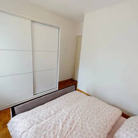 Apartment Ana 4+2 *